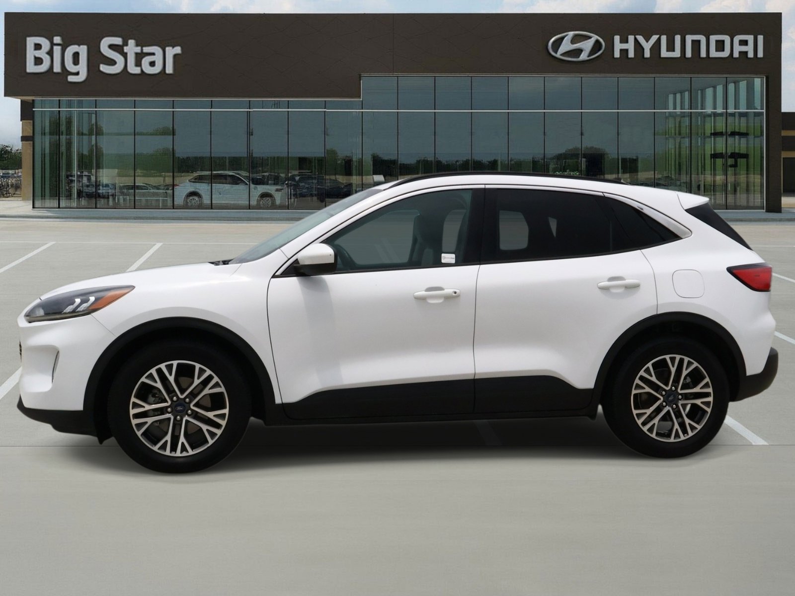 Used 2020 Ford Escape SEL FWD image 2