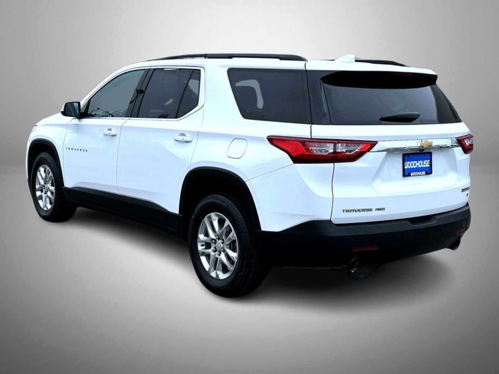 Certified 2020 Chevrolet Traverse LT w/ Driver Confidence II Package image 7