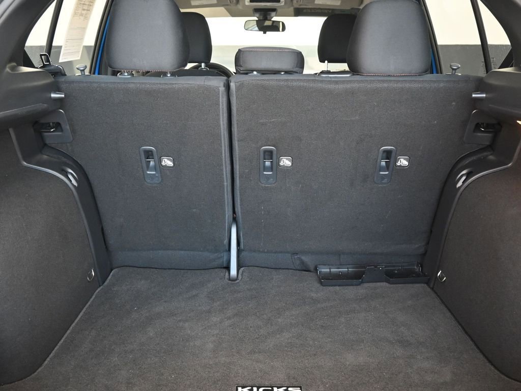 Used 2023 Nissan Kicks SR image 18