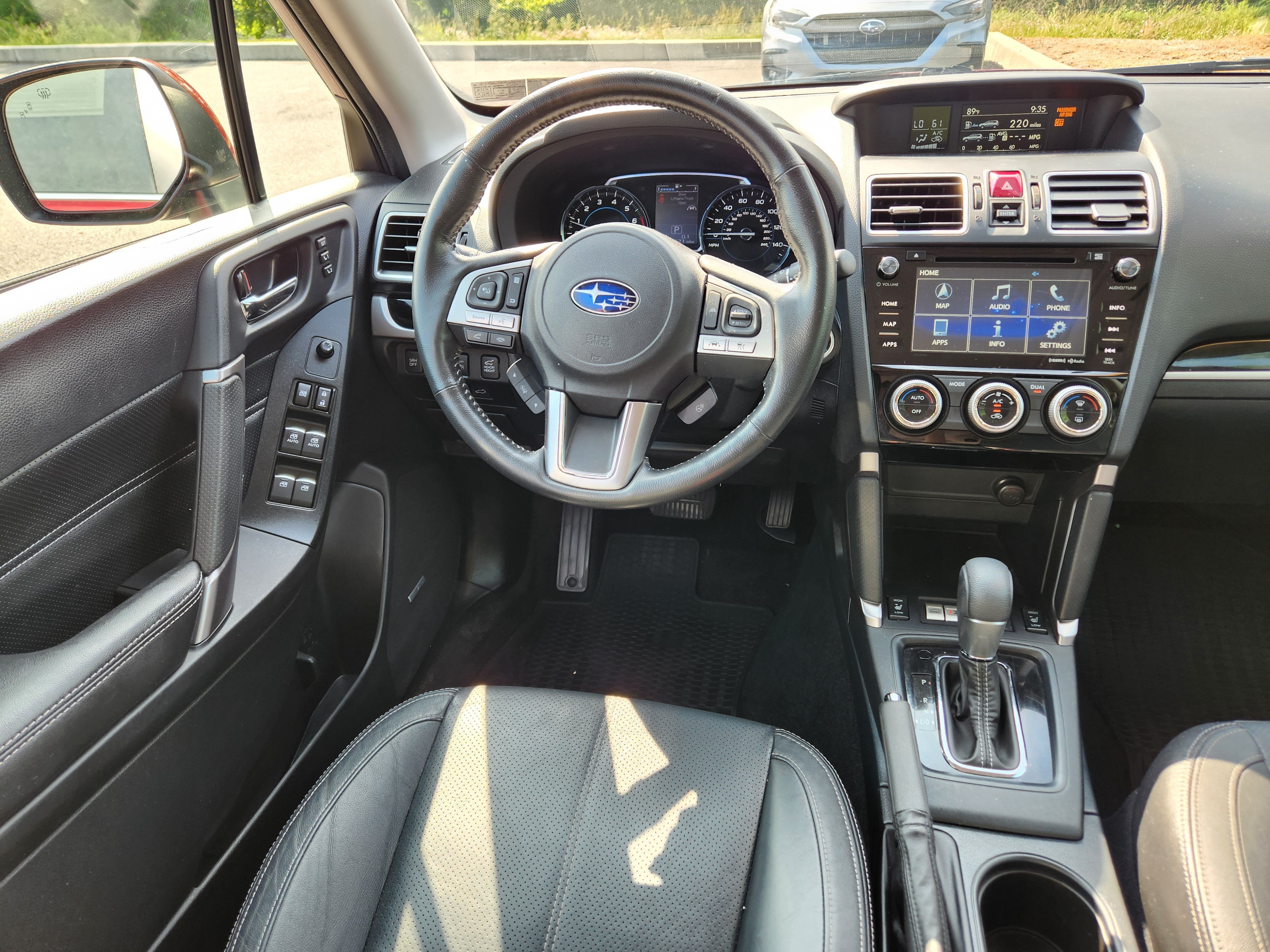 Used 2018 Subaru Forester 2.5i Touring AWD/4WD image 13