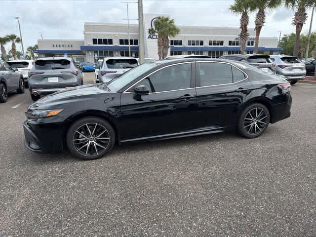 Used 2021 Toyota Camry SE FWD image 31