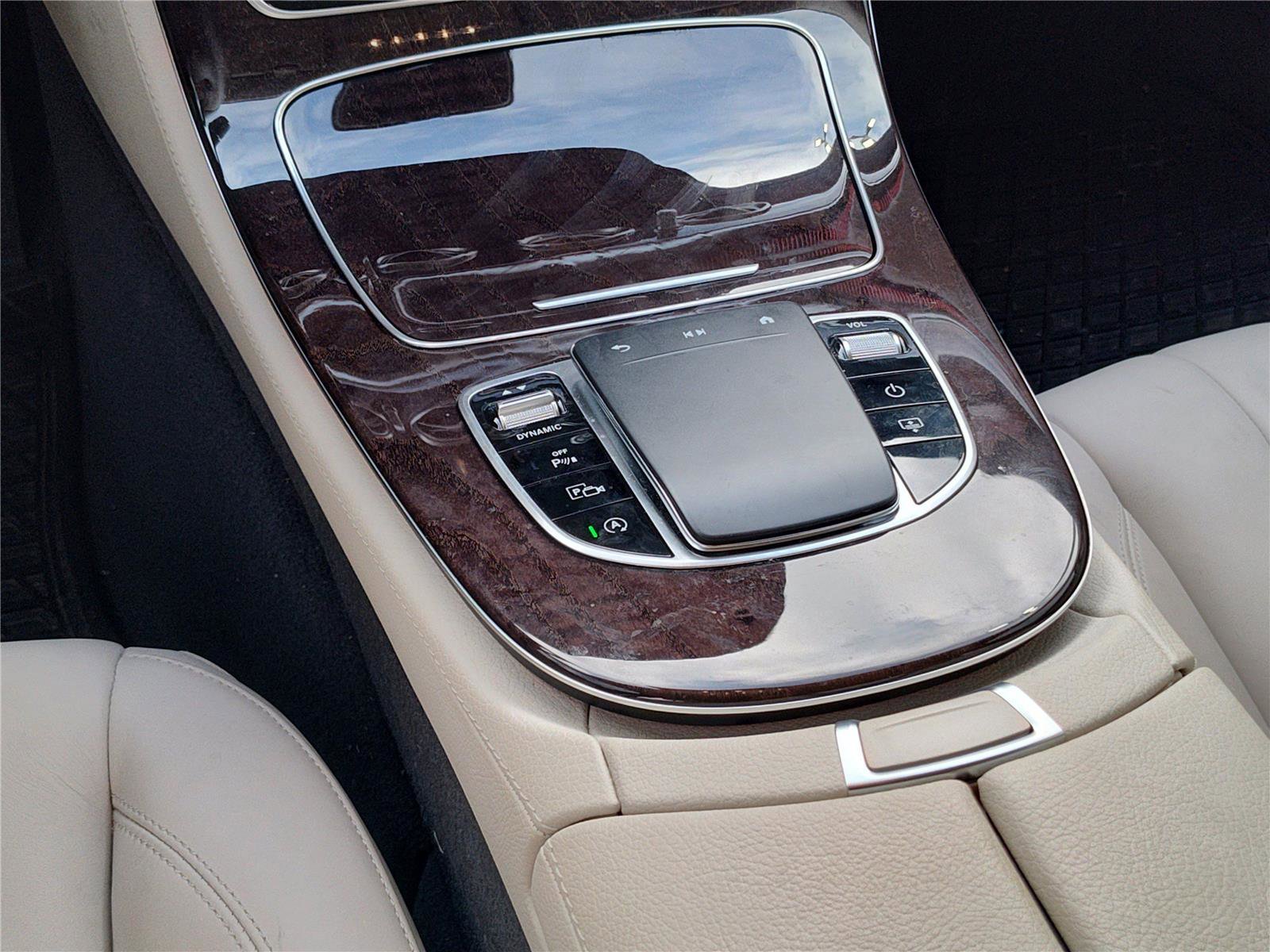 Used 2022 Mercedes-Benz E 450 4MATIC Sedan image 18