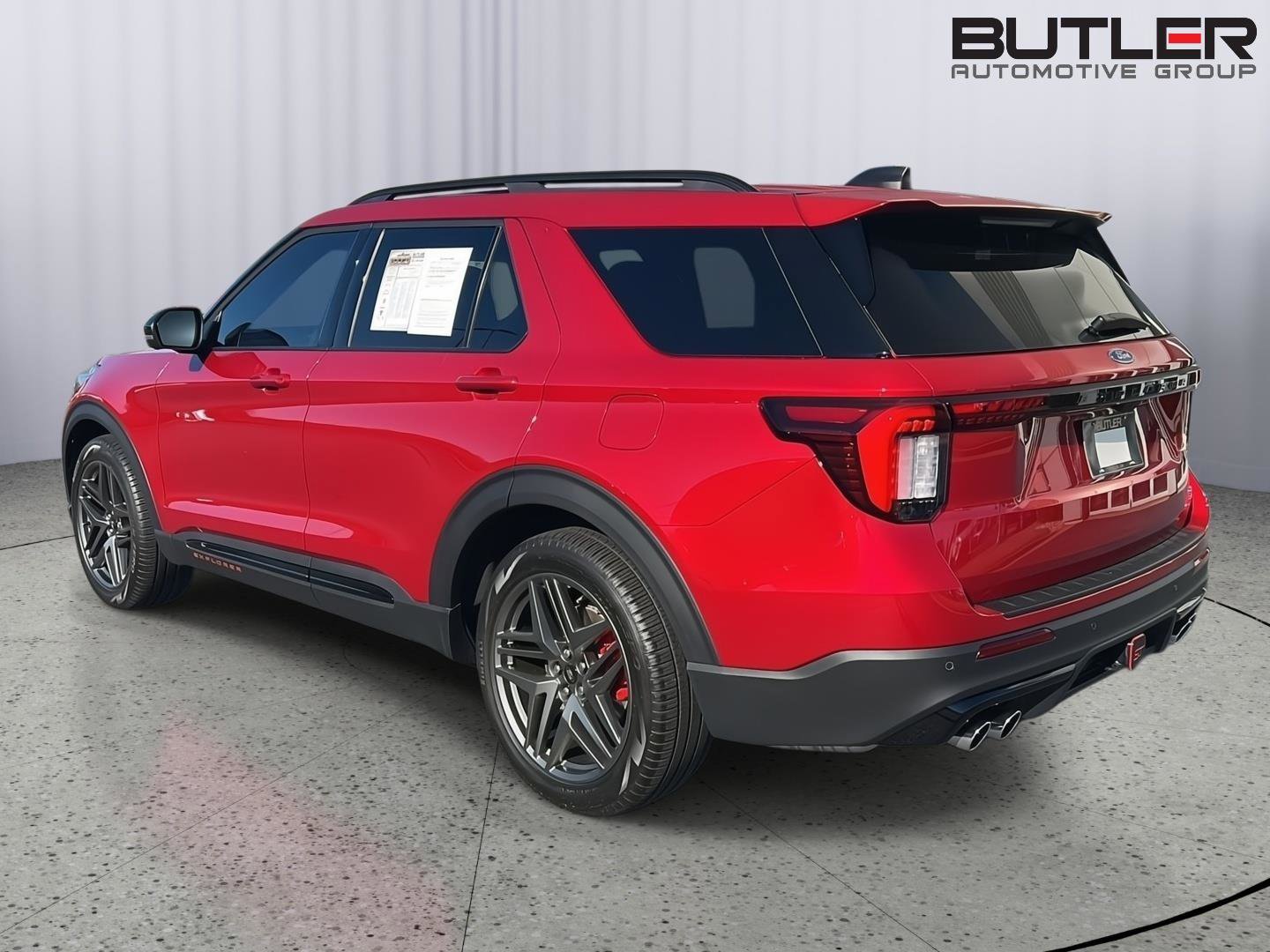 Used 2025 Ford Explorer ST w/ Sun And Sound Package image 4