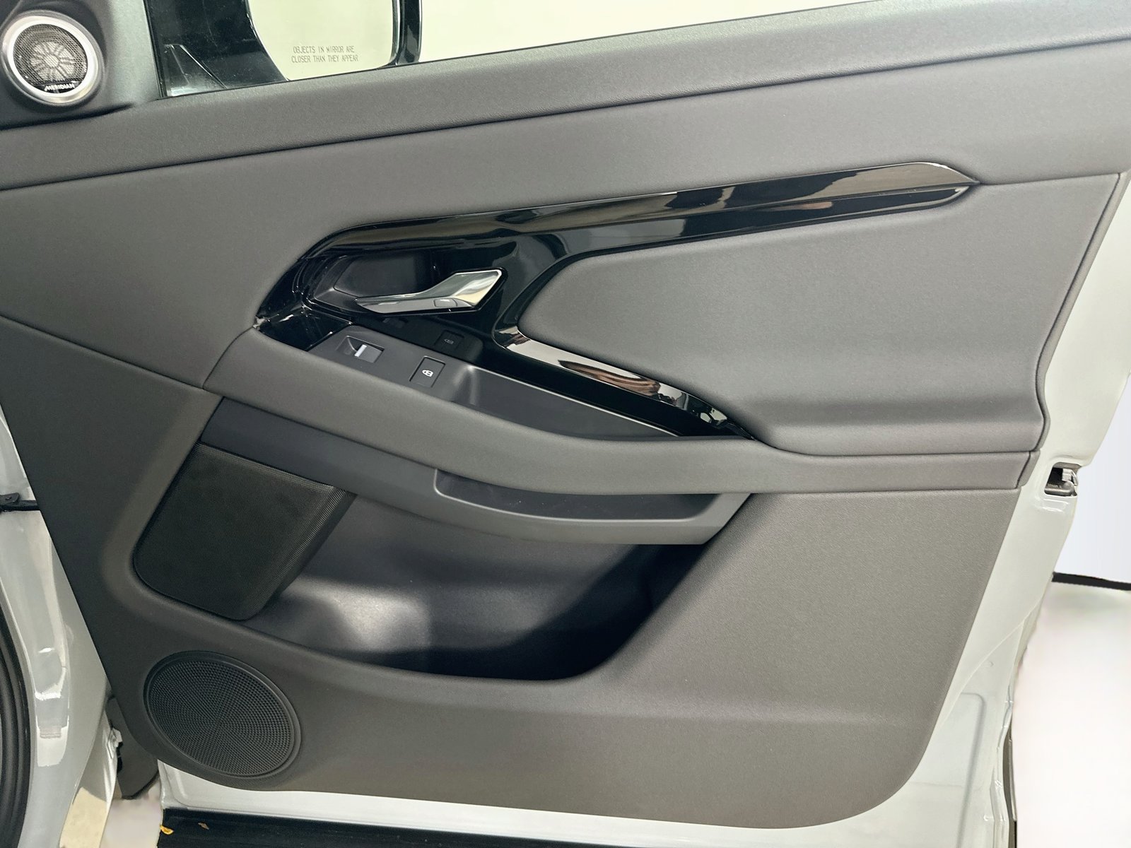 New 2026 Land Rover Range Rover Evoque S AWD/4WD image 42