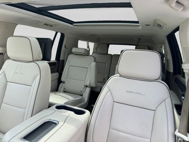 Used 2023 GMC Yukon XL Denali image 23