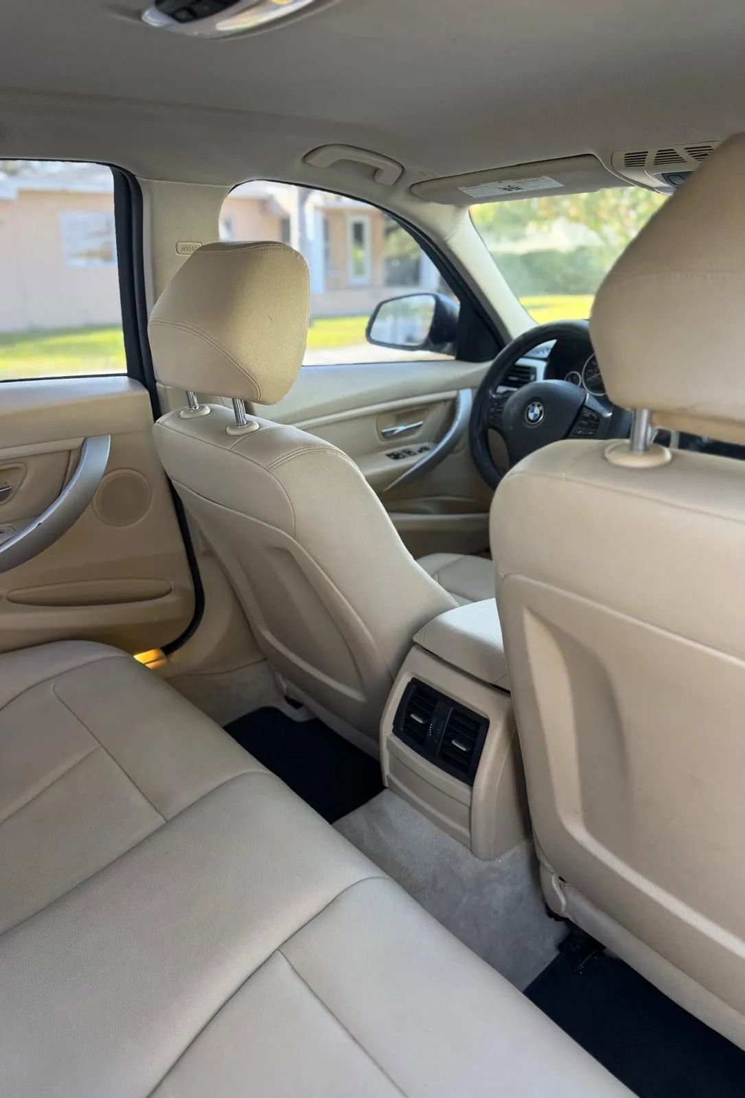 Used 2015 BMW 320i Sedan RWD image 14