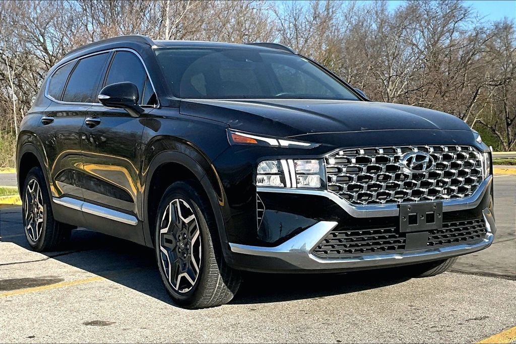 Used 2023 Hyundai Santa Fe SEL Premium image 3