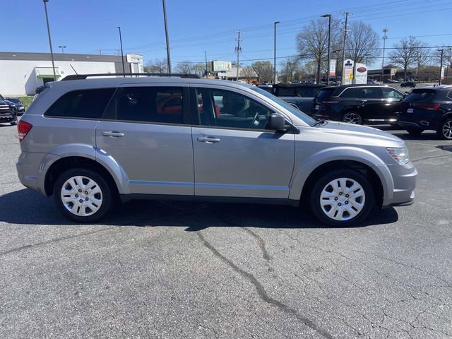 Used 2018 Dodge Journey SE image 2