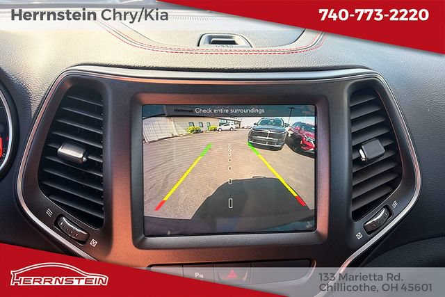Used 2020 Jeep Cherokee Trailhawk w/ Cold Weather Group AWD/4WD image 19