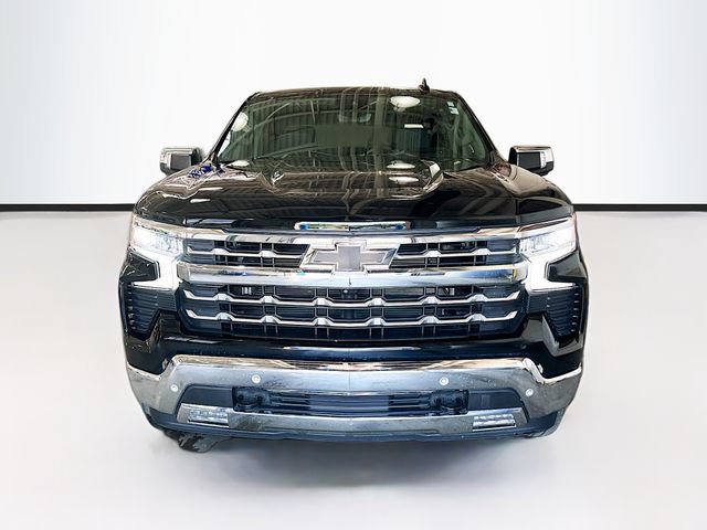 Used 2023 Chevrolet Silverado 1500 LTZ w/ Technology Package AWD/4WD image 4