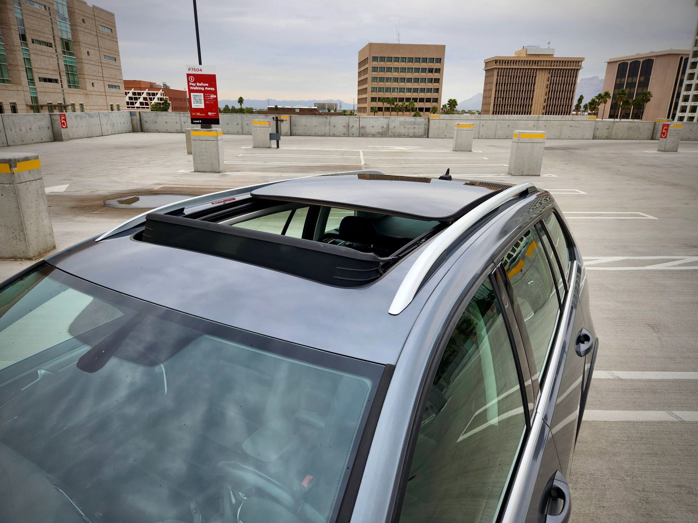 Used 2017 Volkswagen Golf Alltrack SE image 42