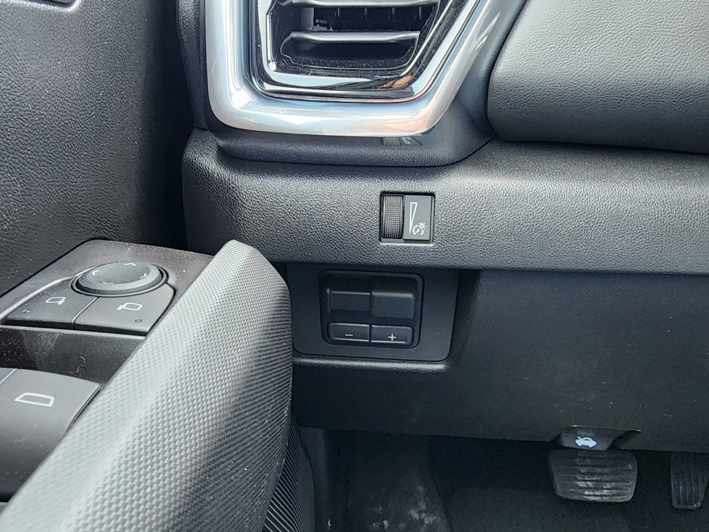 New 2026 GMC Canyon Elevation w/ Convenience Package image 17