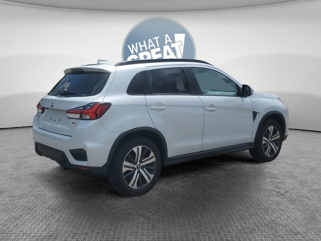 Used 2025 Mitsubishi Outlander Sport SEL AWD/4WD image 3