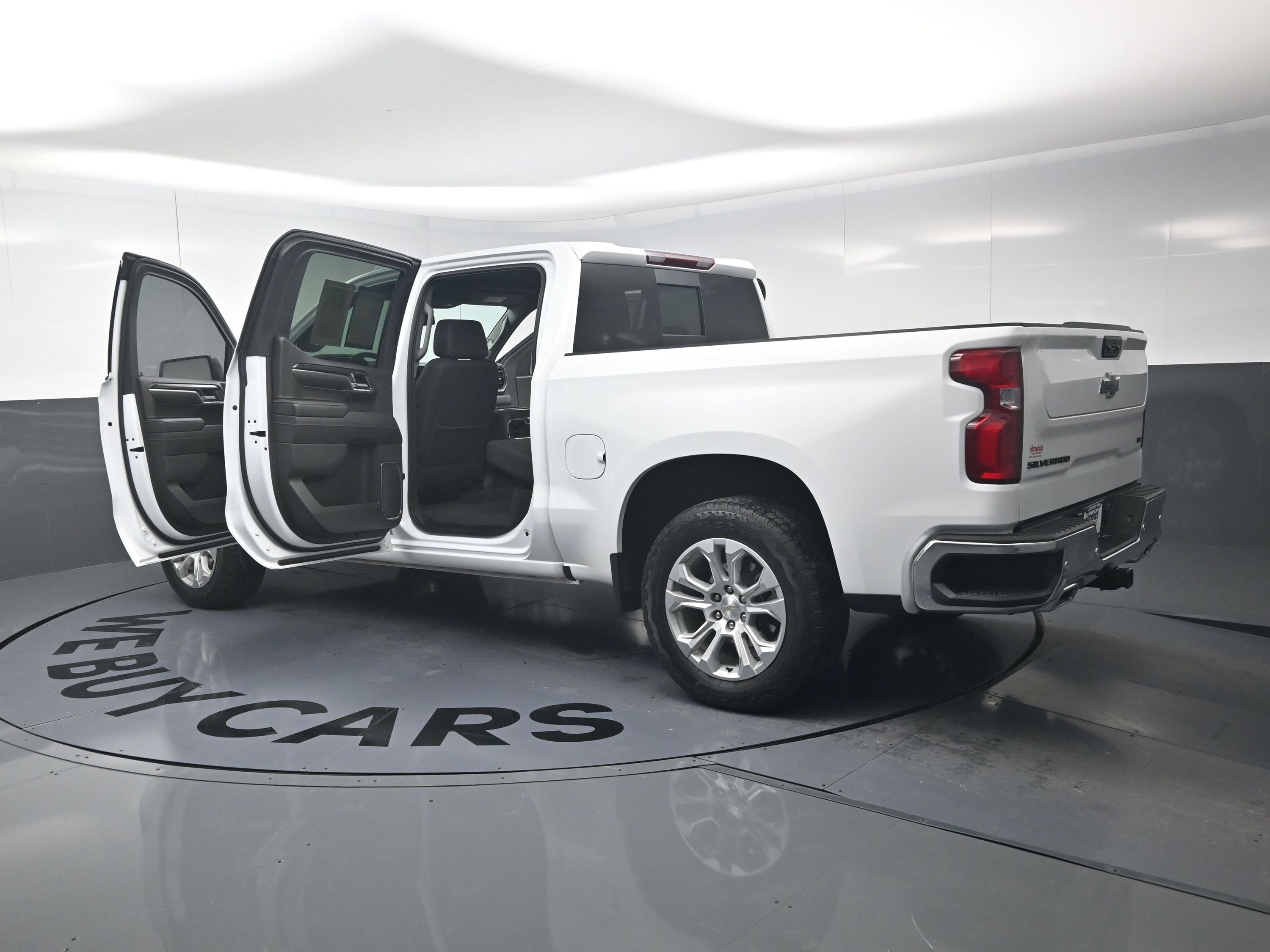 Certified 2023 Chevrolet Silverado 1500 LTZ w/ LTZ Convenience Package II image 30