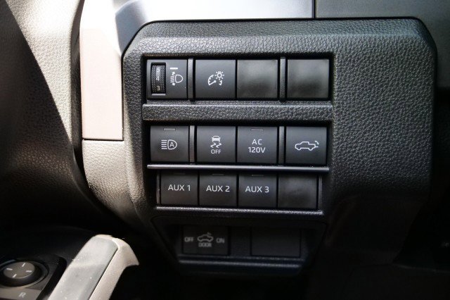 Used 2025 Toyota Tacoma TRD Sport w/ TRD Sport Premium Package AWD/4WD image 17