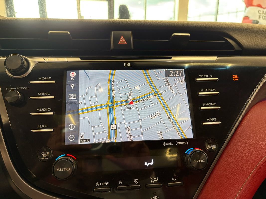 Used 2019 Toyota Camry XSE image 30