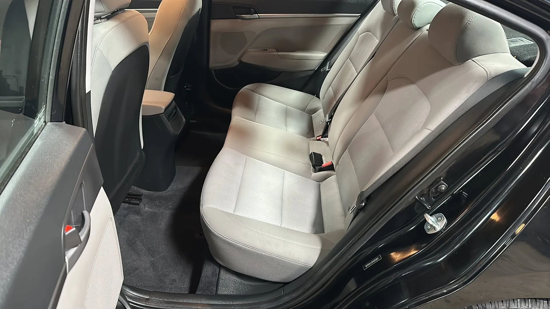 Used 2017 Hyundai Elantra ECO w/ Cargo Package image 11