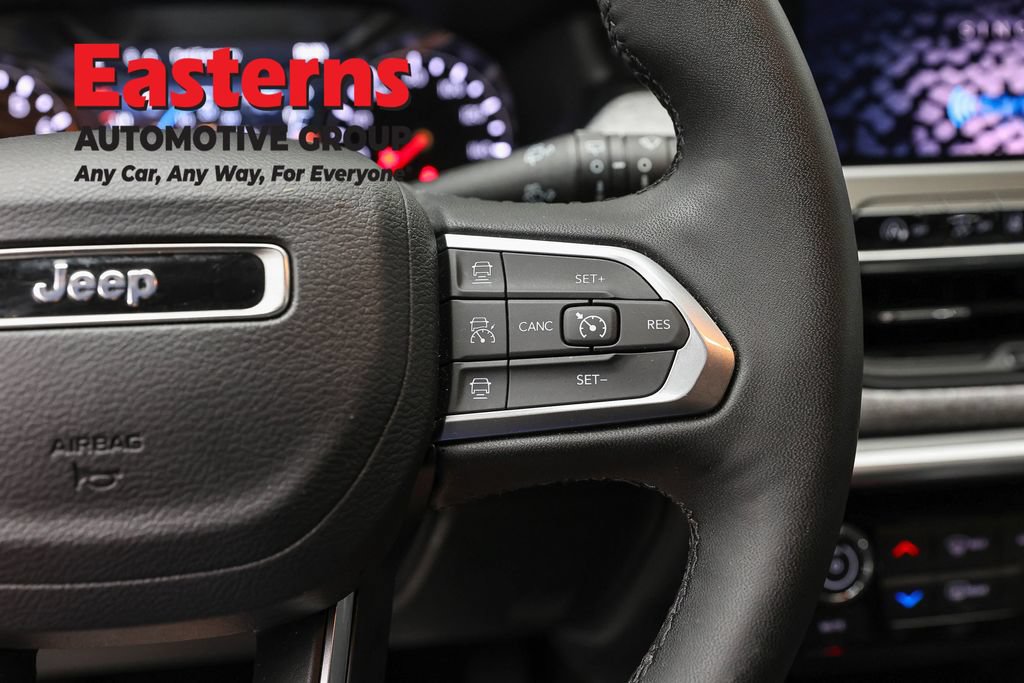 Used 2024 Jeep Compass Latitude AWD/4WD image 15