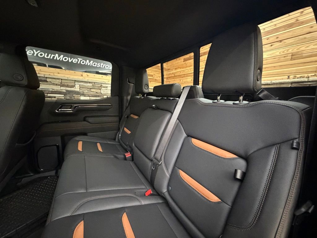Used 2024 GMC Sierra 1500 AT4 w/ Technology Package image 30
