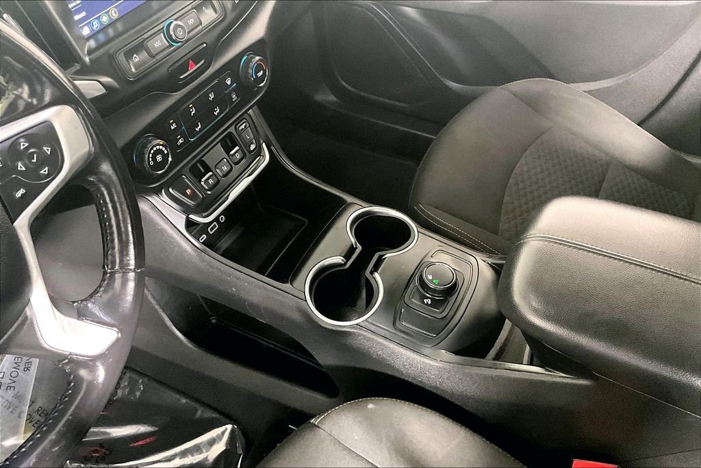 Used 2018 GMC Terrain SLE image 16