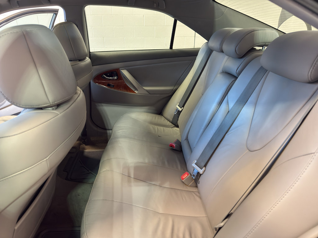 Used 2010 Toyota Camry Hybrid image 29