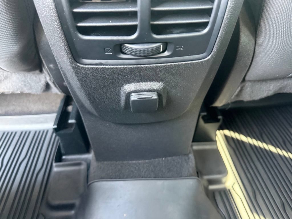Certified 2018 Ford Escape SE w/ SE Sync 3 Package FWD image 39