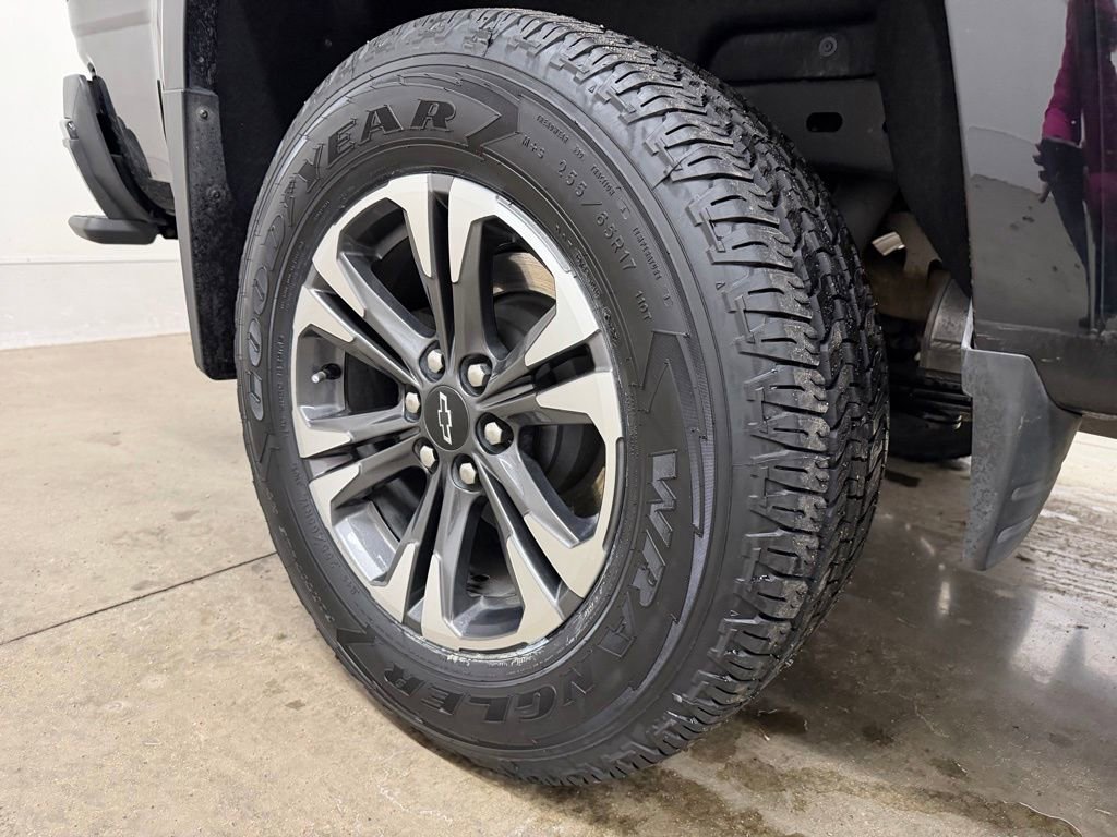 Used 2021 Chevrolet Colorado Z71 image 12