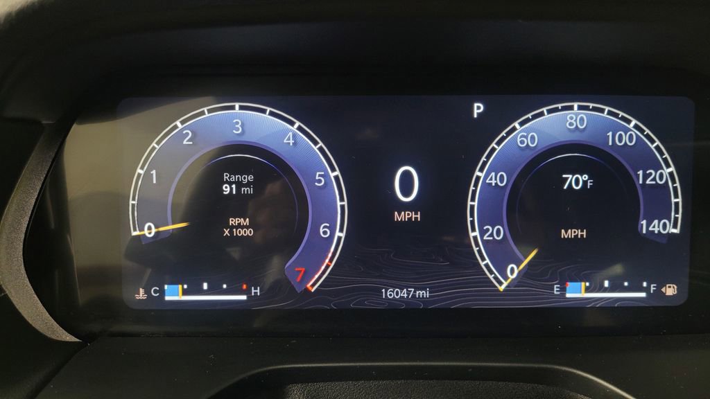 Used 2023 Jeep Grand Cherokee Limited image 20