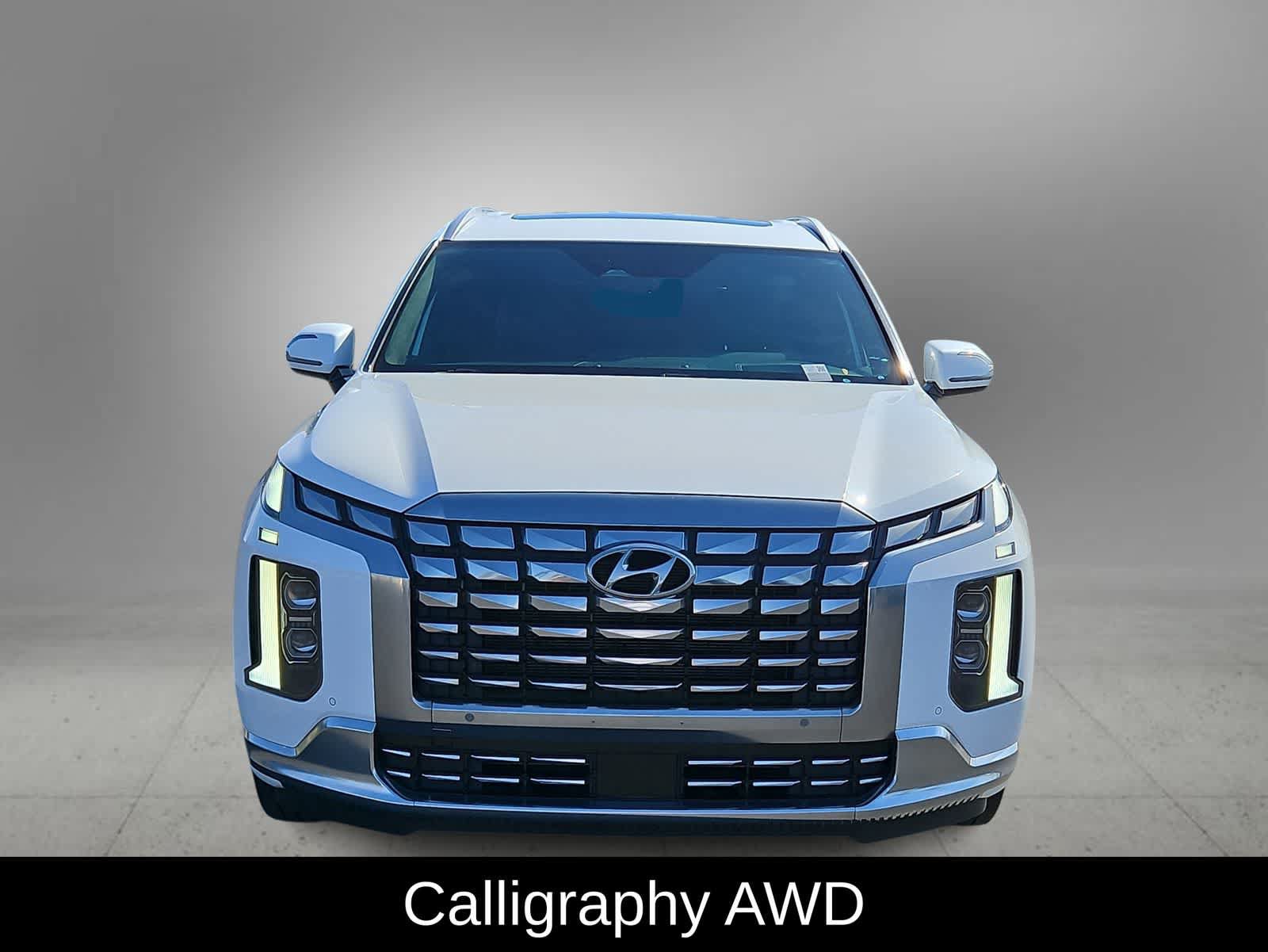 Used 2023 Hyundai Palisade Calligraphy AWD/4WD image 3
