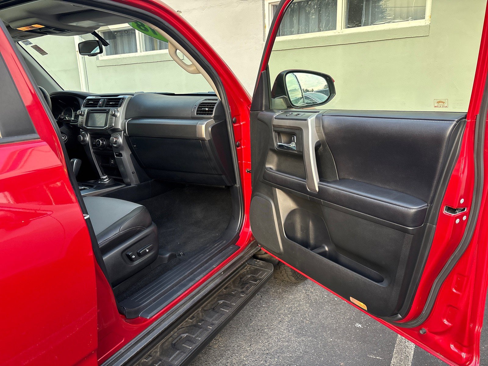 Used 2018 Toyota 4Runner SR5 Premium image 42