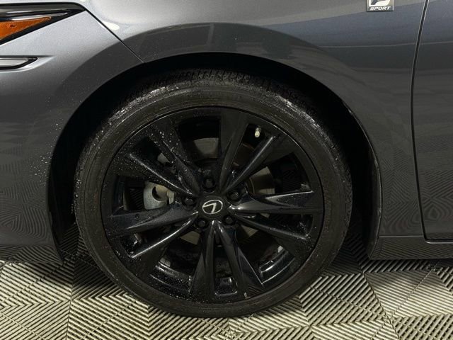 Certified 2022 Lexus ES 350 F Sport image 15