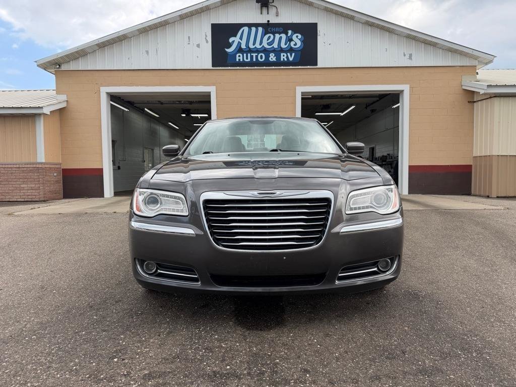 Used 2013 Chrysler 300 AWD w/ Driver Convenience Group image 2