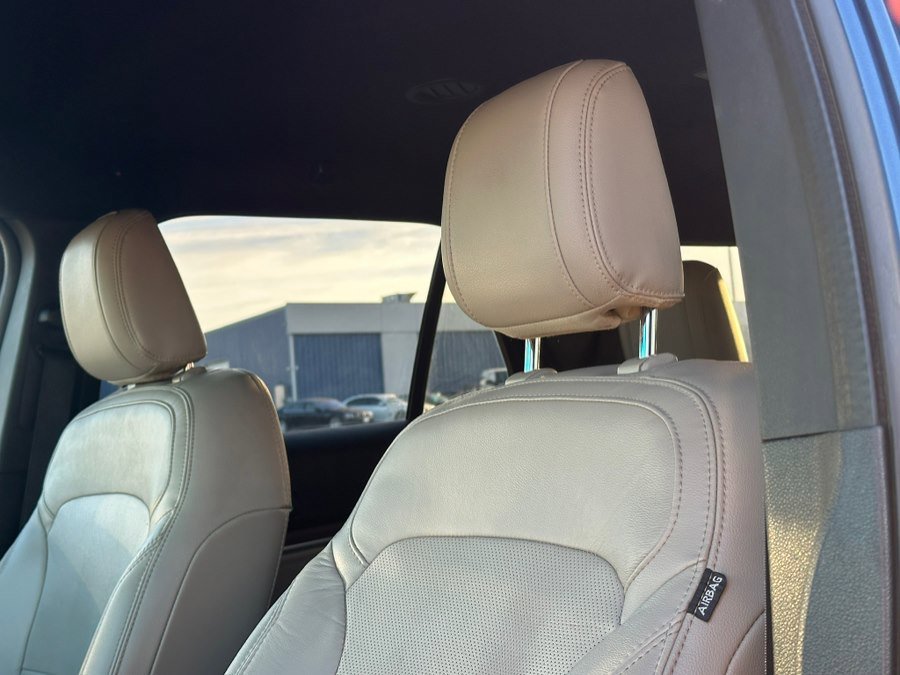 Used 2018 Ford Explorer Limited image 29