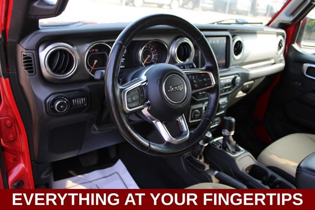 Used 2020 Jeep Wrangler Unlimited Sahara AWD/4WD image 2