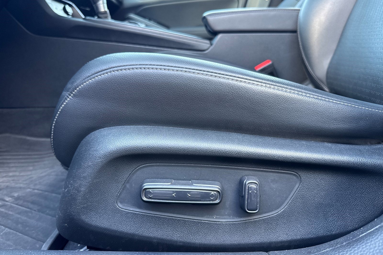 Used 2025 Honda Civic Sport Touring image 14