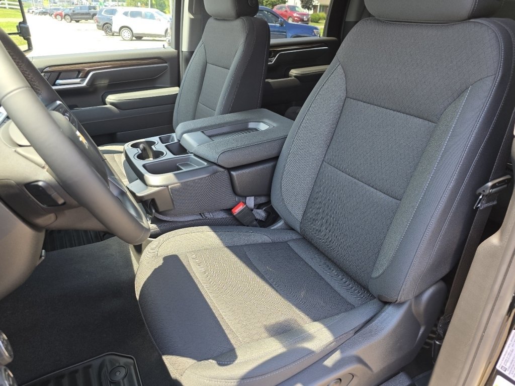 New 2026 Chevrolet Silverado 2500 LT w/ All Star Edition AWD/4WD image 16