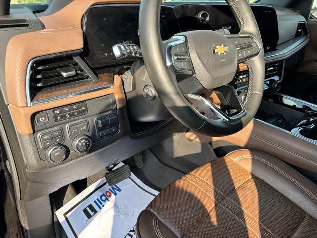 Certified 2025 Chevrolet Tahoe High Country w/ Sun And Tow Package AWD/4WD image 14