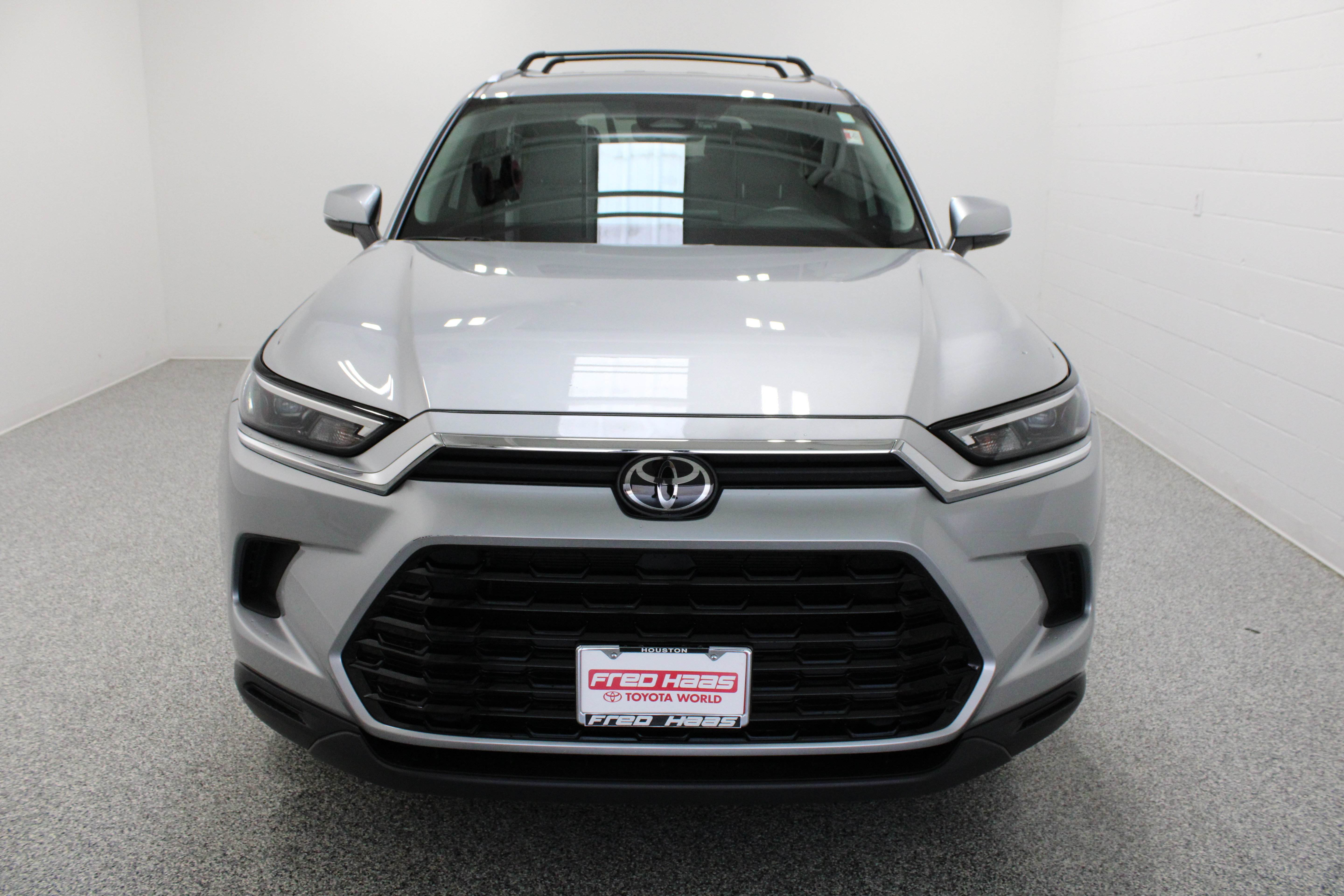 Used 2026 Toyota Grand Highlander AWD image 3
