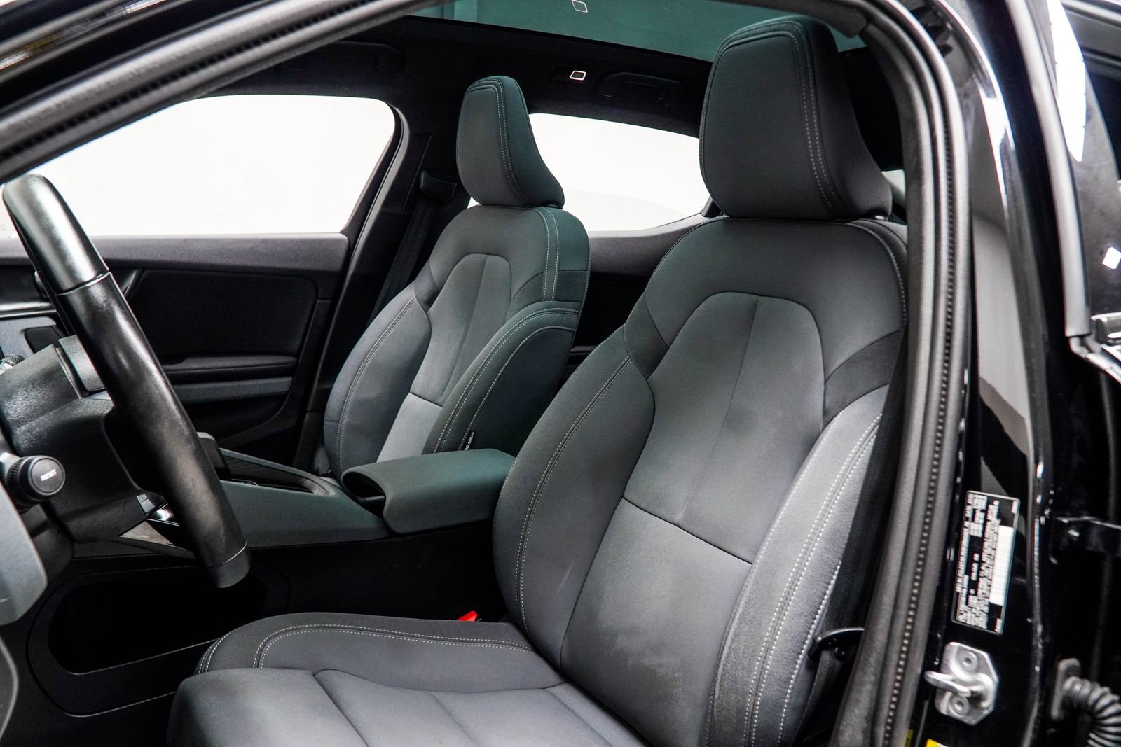 Used 2022 Polestar Polestar 2 w/ Plus Package image 34