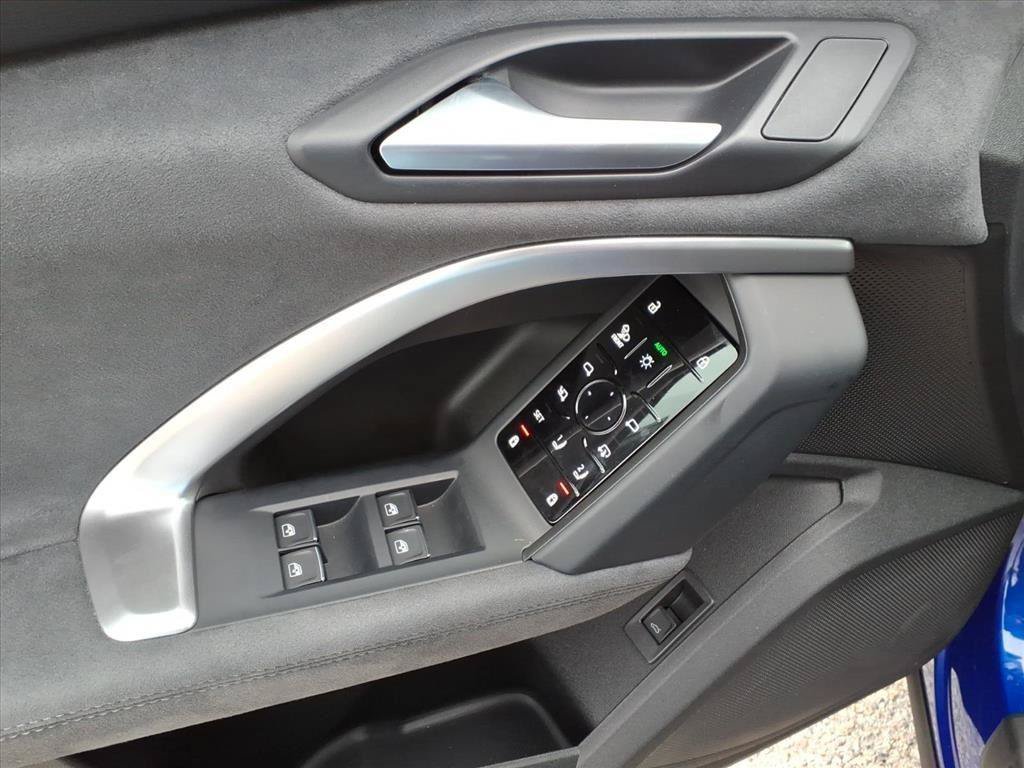 New 2025 Audi SQ5 Premium Plus AWD/4WD image 11