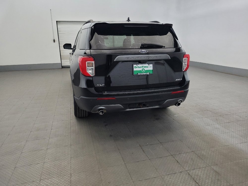 Used 2022 Ford Explorer XLT w/ Equipment Group 202A AWD/4WD image 6