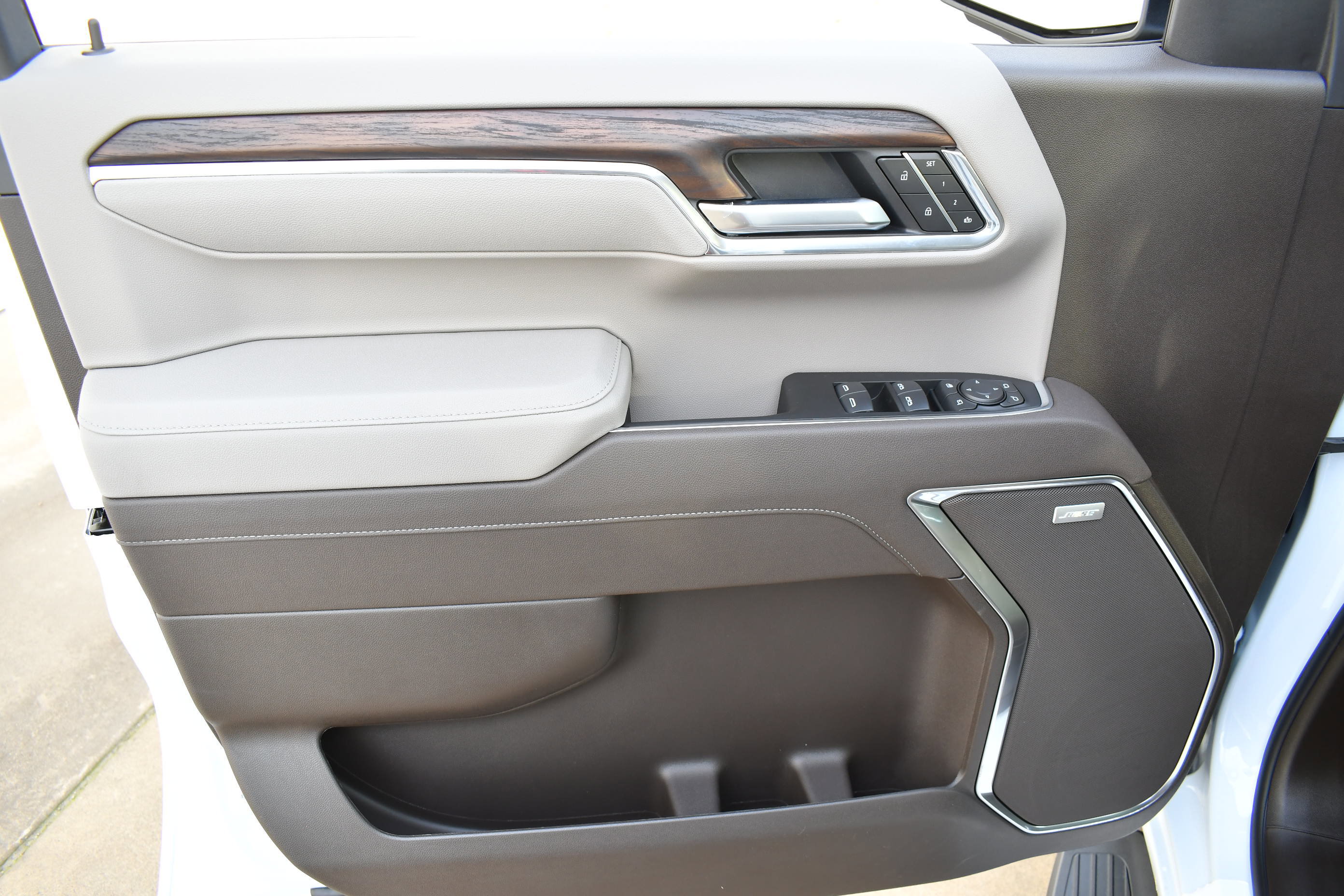 New 2026 GMC Sierra 1500 SLT w/ SLT Premium Plus Package image 14