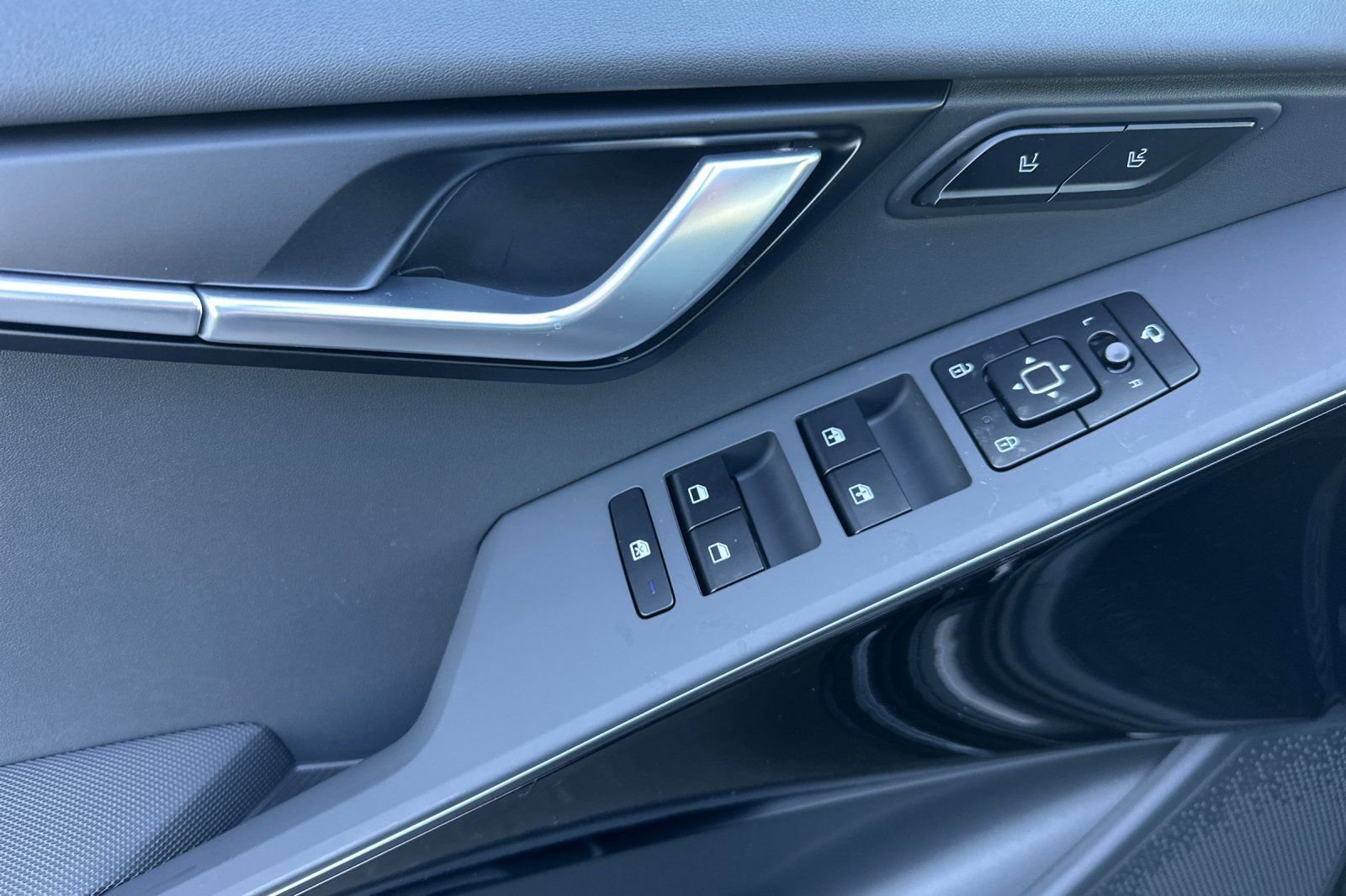 New 2026 Kia Niro SX image 11