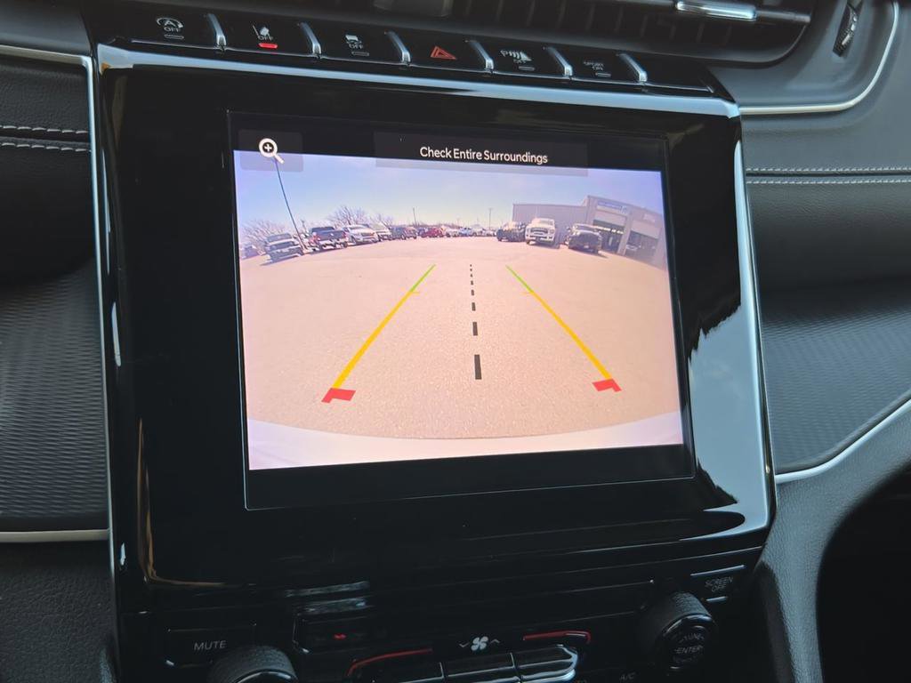 Certified 2024 Jeep Grand Cherokee L Laredo image 34