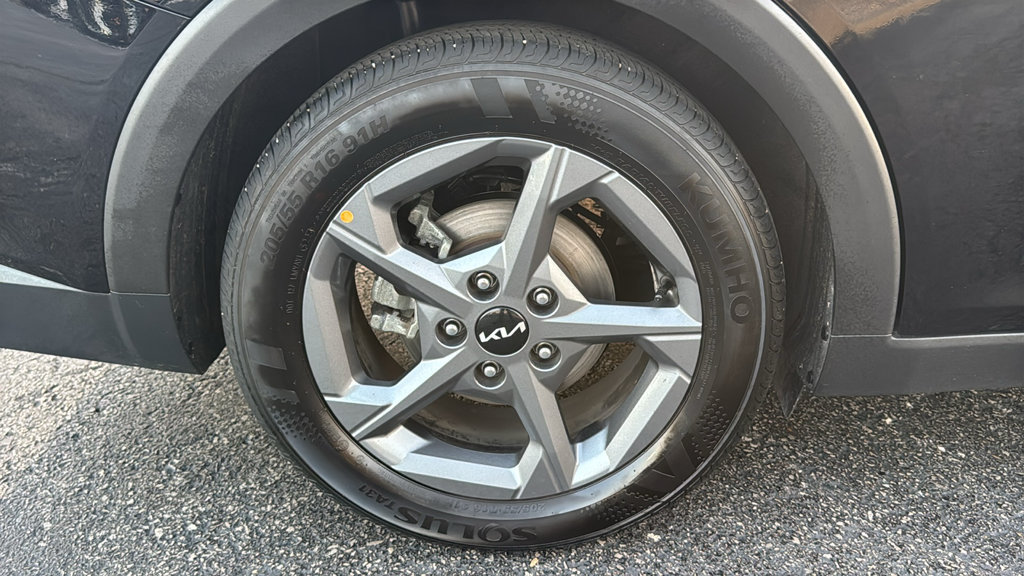 Used 2025 Kia K4 FWD image 8