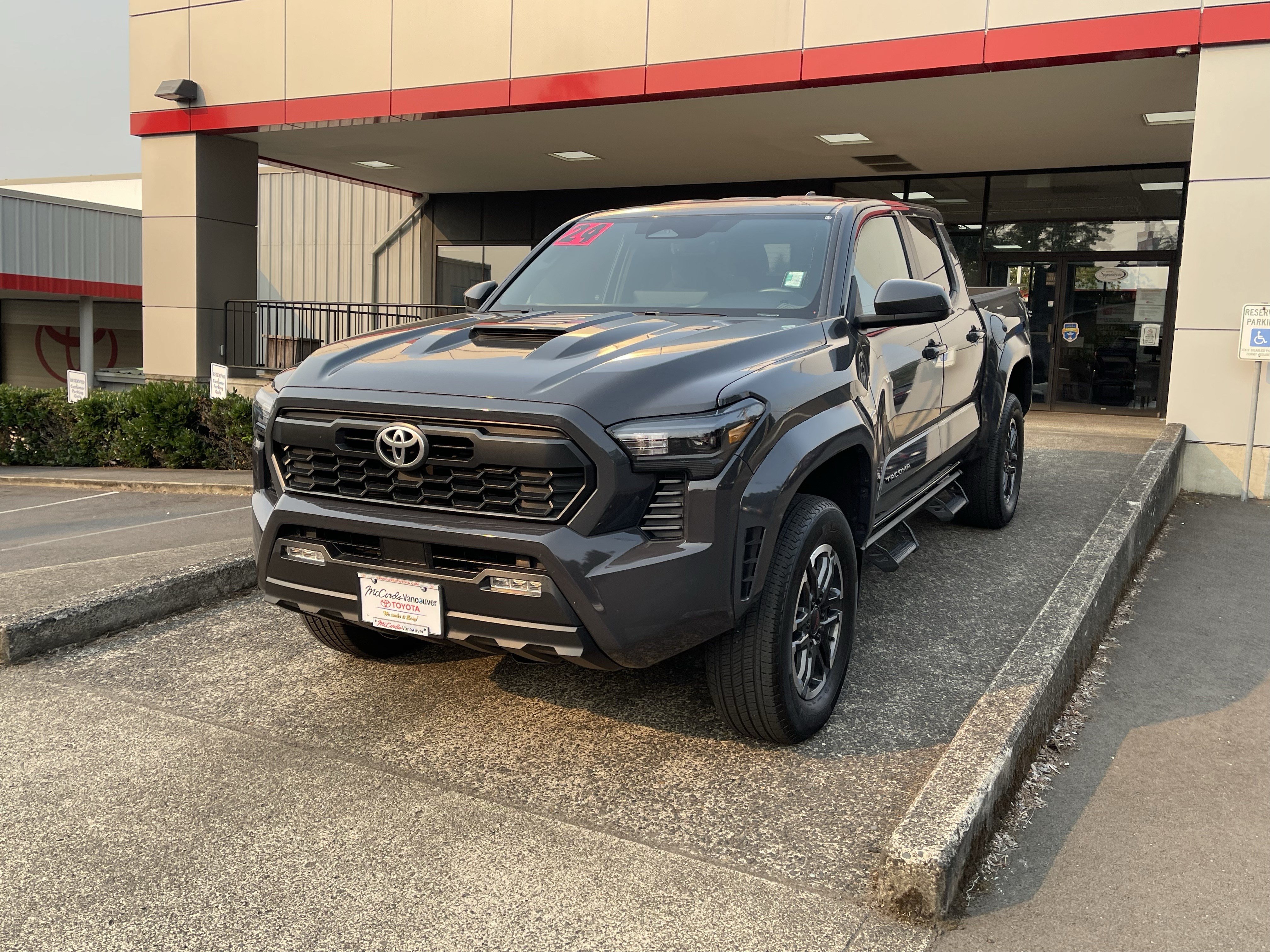 Certified 2024 Toyota Tacoma TRD Sport AWD/4WD image 5