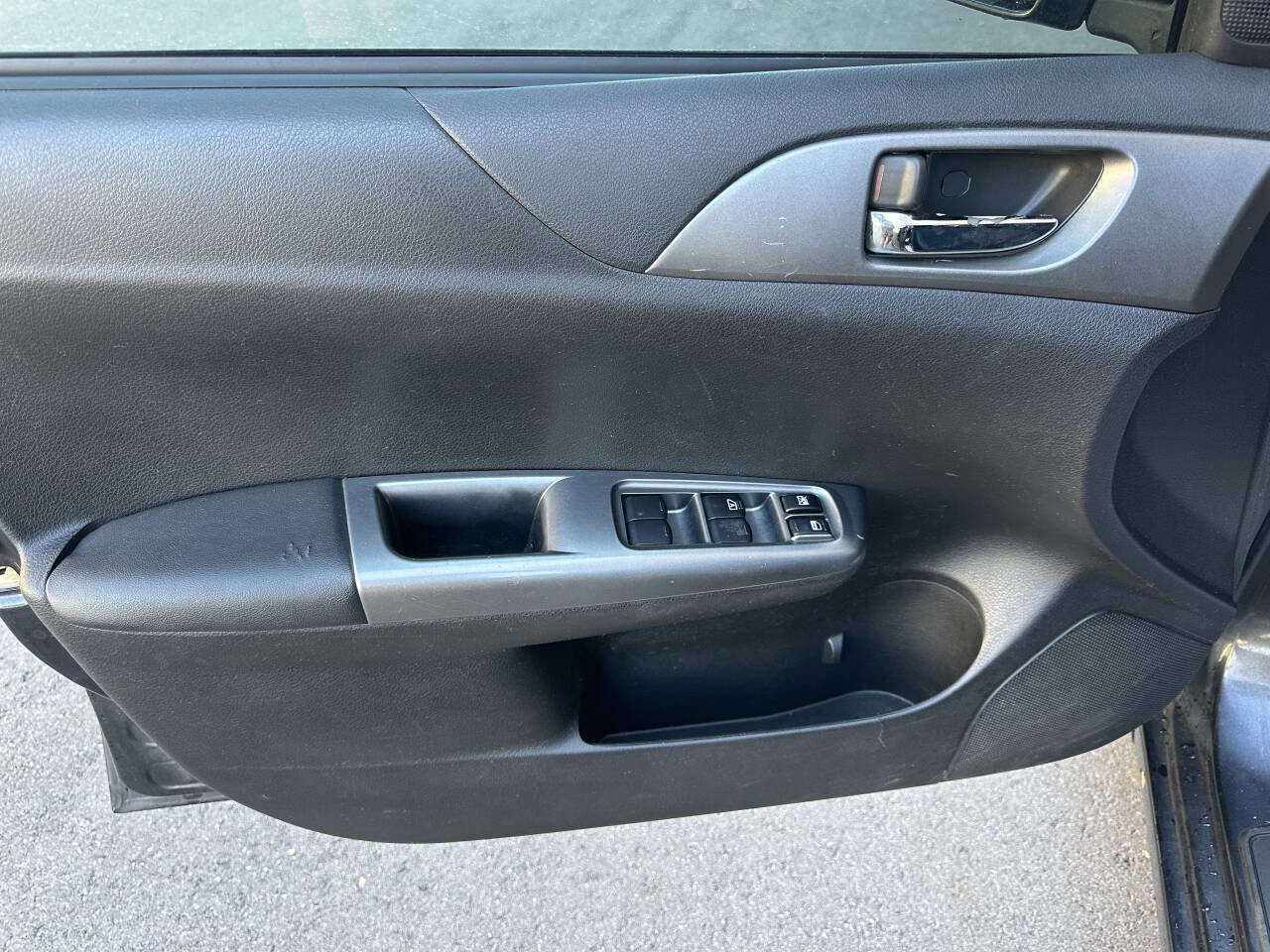 Used 2011 Subaru Impreza 2.5i Premium w/ PWR Moonroof Value Pkg image 12