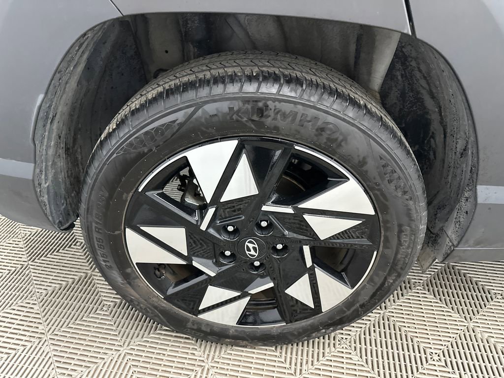 Used 2024 Hyundai Kona SEL w/ Convenience Package image 18