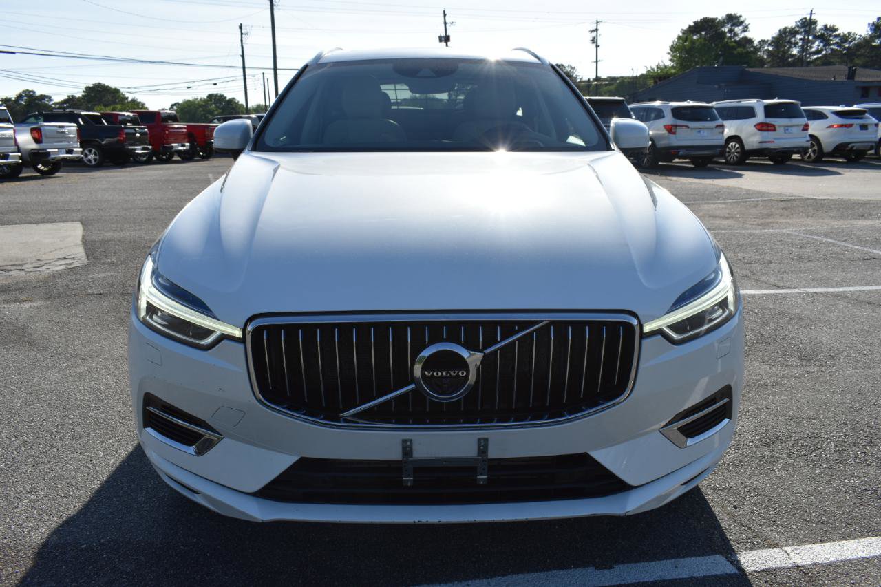 Used 2019 Volvo XC60 T8 Inscription w/ Advanced Package image 3