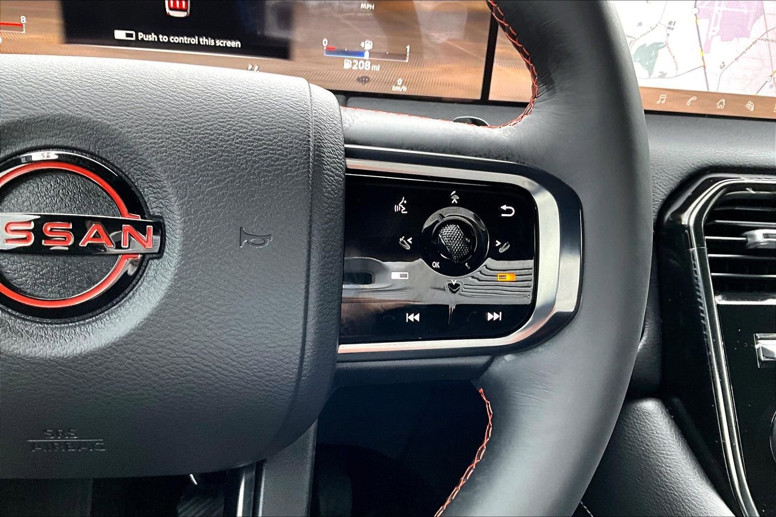 Used 2025 Nissan Armada PRO-4X w/ Pro-4X Premium Package image 12